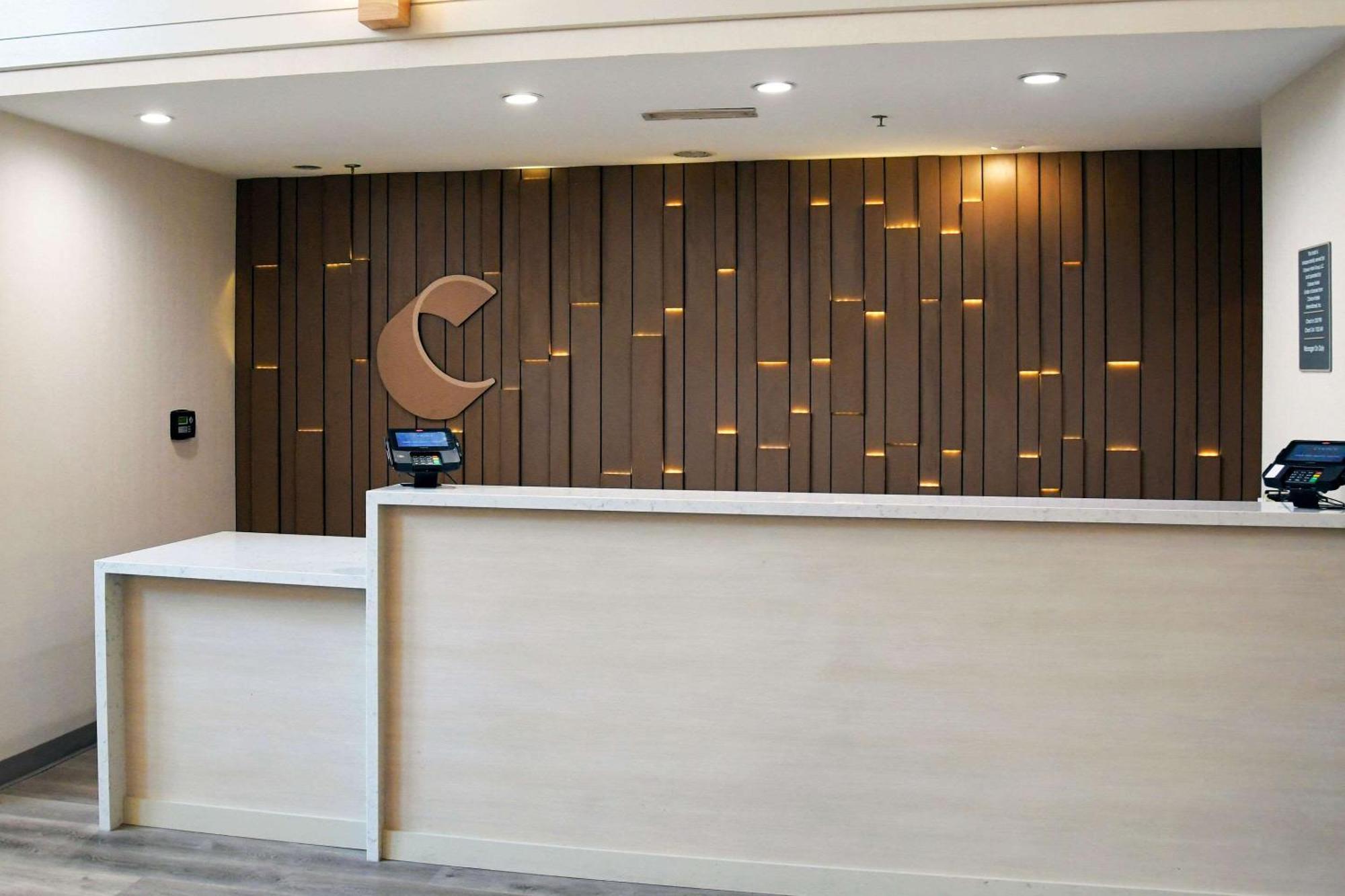 Comfort Inn & Suites Nw Milwaukee Germantown Exteriör bild