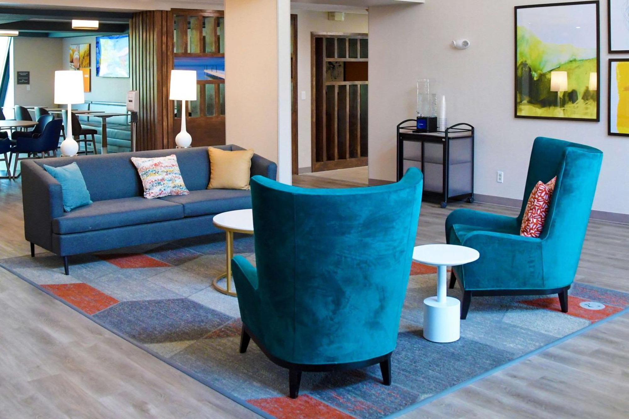 Comfort Inn & Suites Nw Milwaukee Germantown Exteriör bild