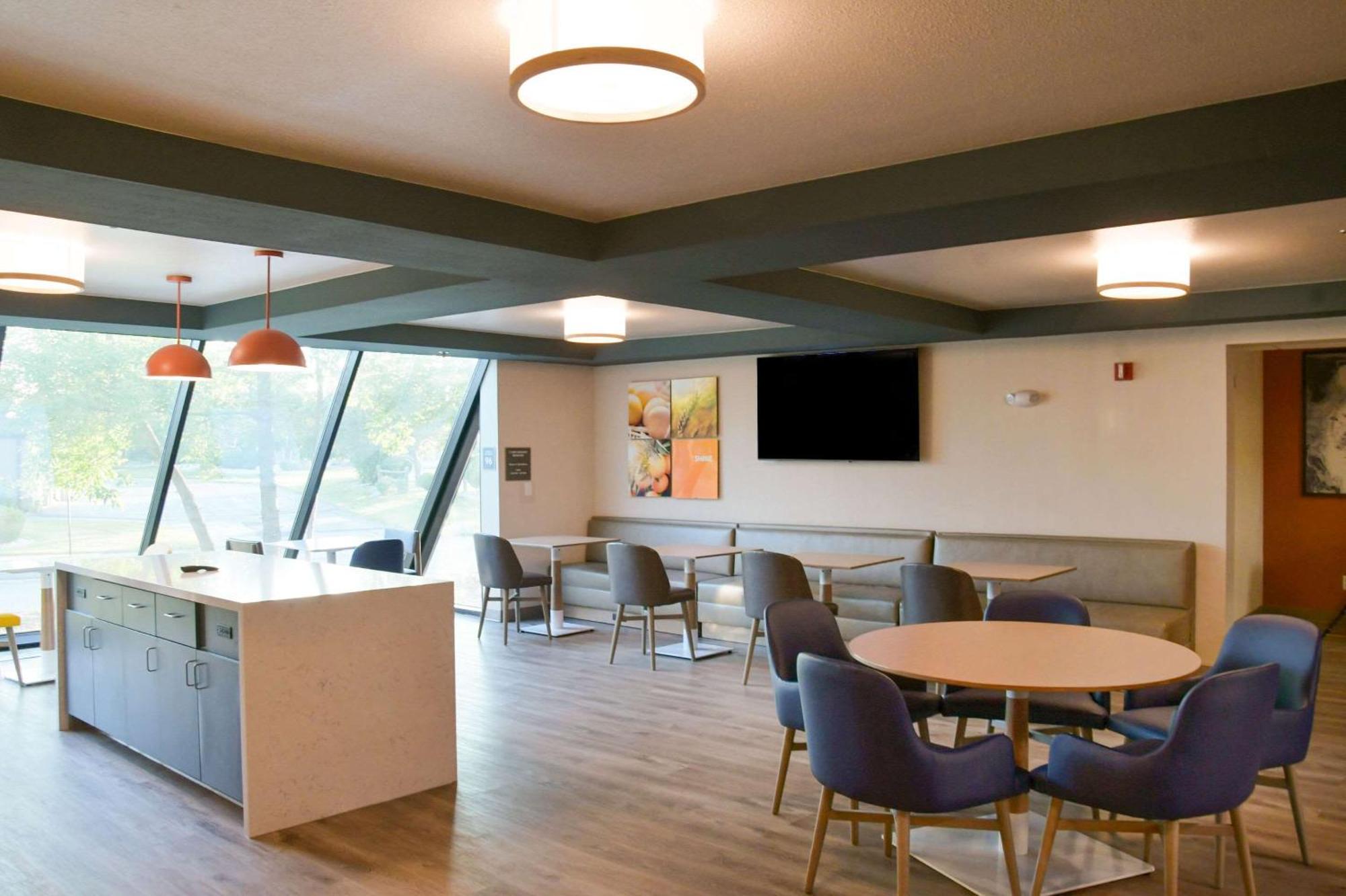 Comfort Inn & Suites Nw Milwaukee Germantown Exteriör bild