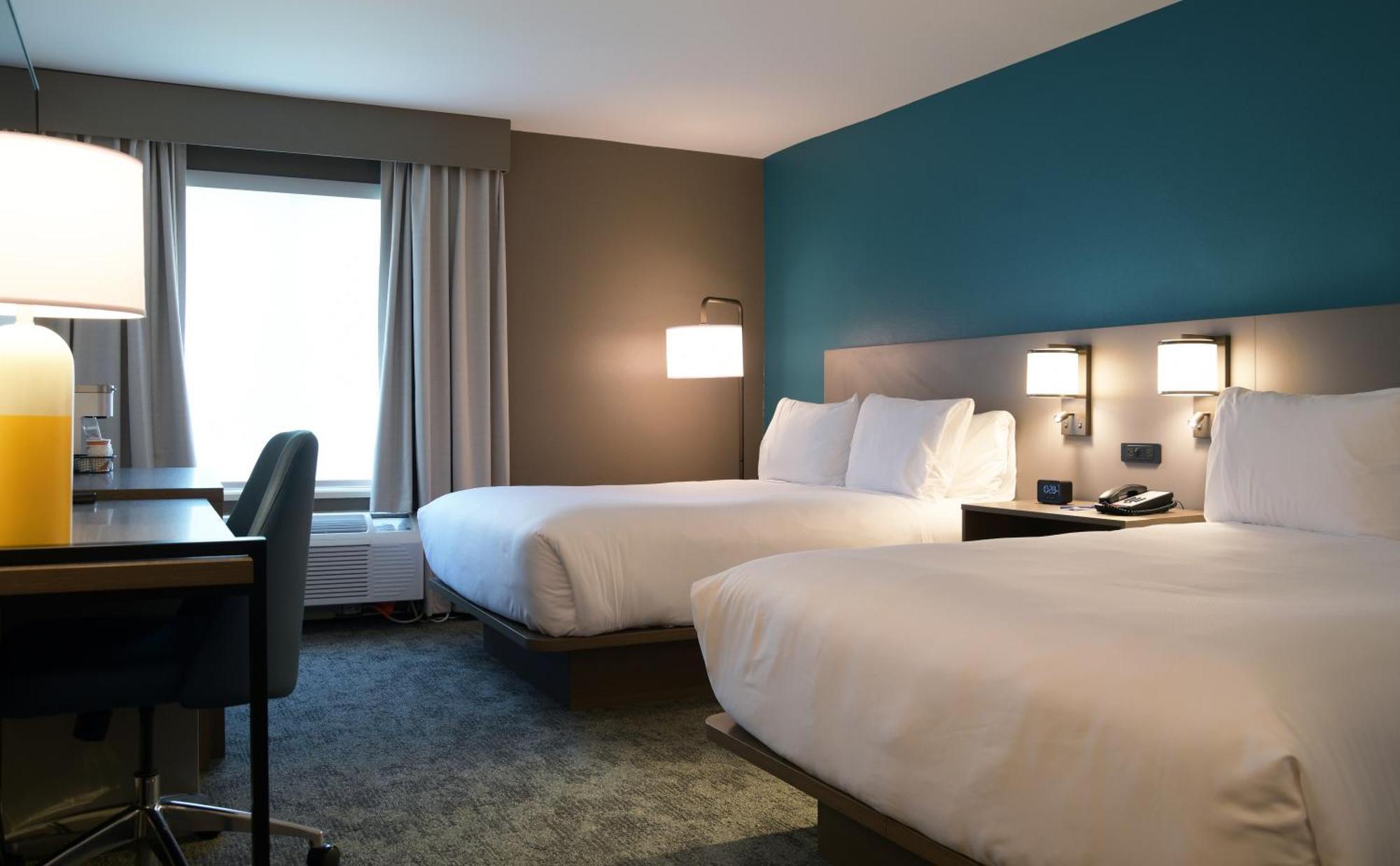 Comfort Inn & Suites Nw Milwaukee Germantown Exteriör bild